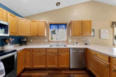 425 Hazeltine Place NE Owatonna MN 55060