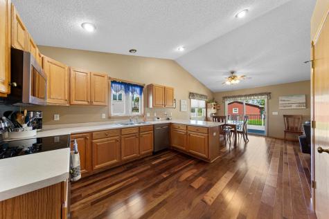 425 Hazeltine Place NE Owatonna MN 55060