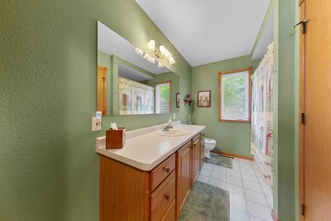 425 Hazeltine Place NE Owatonna MN 55060
