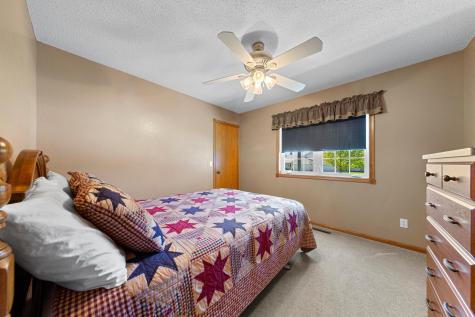 425 Hazeltine Place NE Owatonna MN 55060