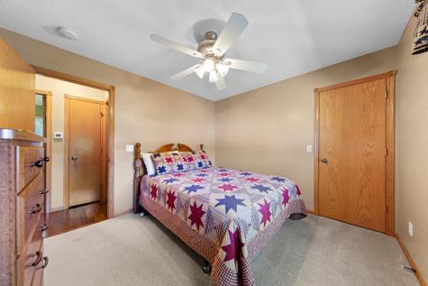 425 Hazeltine Place NE Owatonna MN 55060