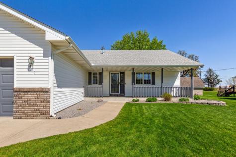 425 Hazeltine Place NE Owatonna MN 55060