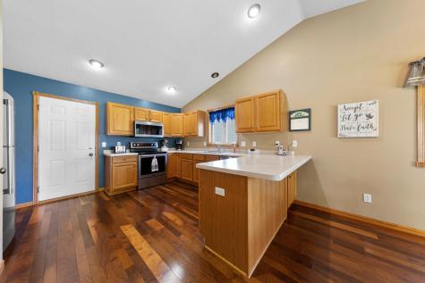 425 Hazeltine Place NE Owatonna MN 55060