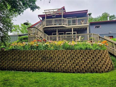 56381 400th Avenue Zumbro Falls MN 55991
