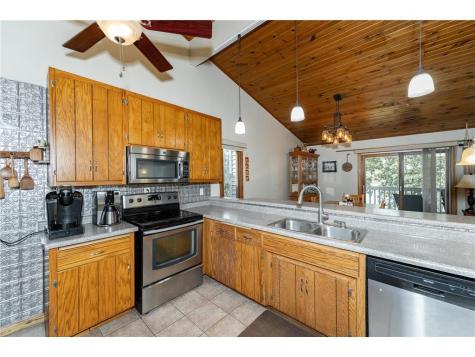 56381 400th Avenue Zumbro Falls MN 55991