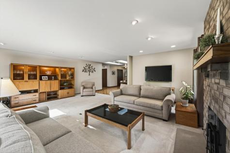 4900 Larson Road Shoreview MN 55126