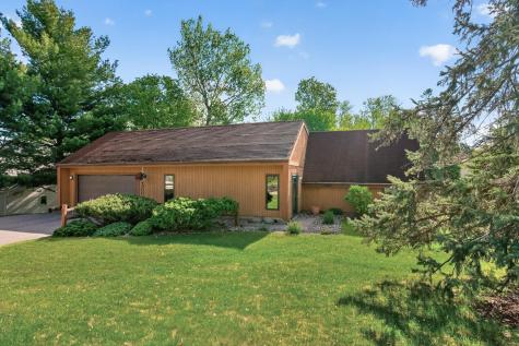 4900 Larson Road Shoreview MN 55126