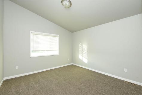 1043 Barnes Drive W West Fargo ND 58078