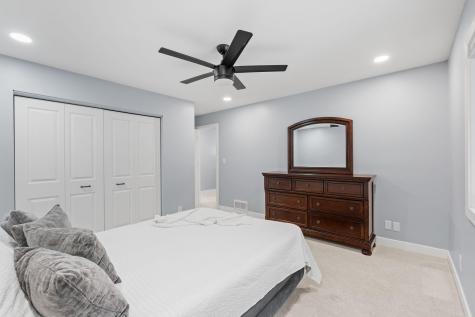 2129 Arkwright Street Maplewood MN 55117