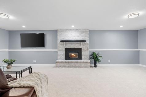 2129 Arkwright Street Maplewood MN 55117