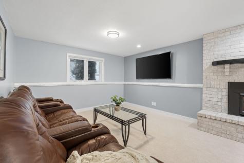 2129 Arkwright Street Maplewood MN 55117