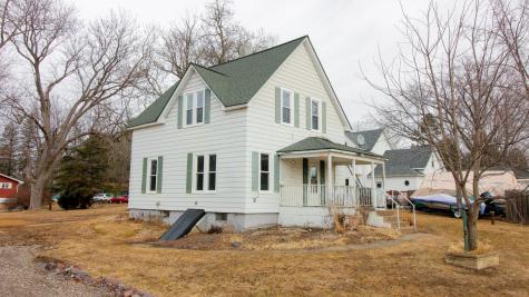13263 Andrews Avenue Lindstrom MN 55045