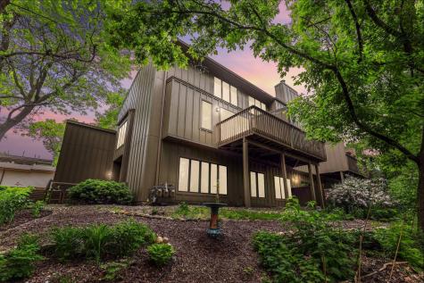 8970 Neill Lake Road Eden Prairie MN 55347