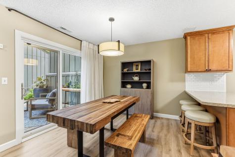 8970 Neill Lake Road Eden Prairie MN 55347