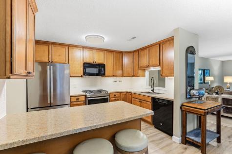 8970 Neill Lake Road Eden Prairie MN 55347