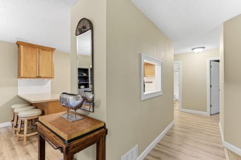 8970 Neill Lake Road Eden Prairie MN 55347