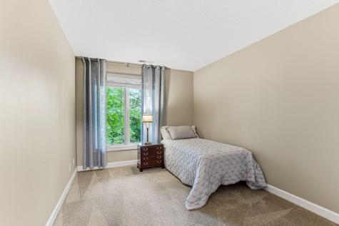8970 Neill Lake Road Eden Prairie MN 55347
