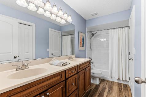 8970 Neill Lake Road Eden Prairie MN 55347