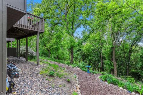 8970 Neill Lake Road Eden Prairie MN 55347