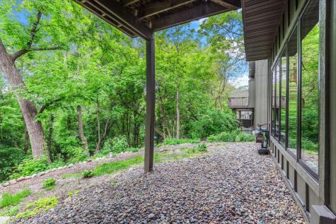 8970 Neill Lake Road Eden Prairie MN 55347