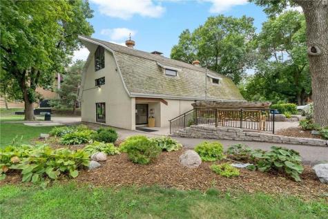 8970 Neill Lake Road Eden Prairie MN 55347
