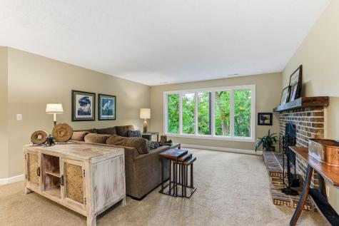 8970 Neill Lake Road Eden Prairie MN 55347