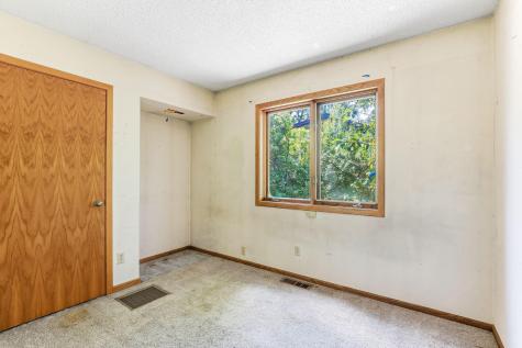 2219 Vivian Lane Saint Paul MN 55119