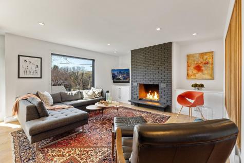 6827 Kingston Circle N Golden Valley MN 55427