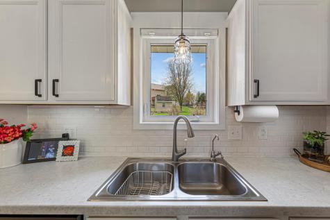 1435 Springwood Lane Faribault MN 55021