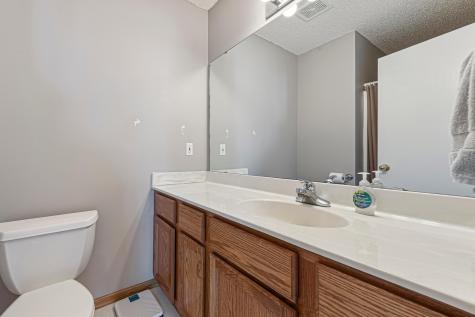 1435 Springwood Lane Faribault MN 55021