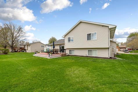 1435 Springwood Lane Faribault MN 55021
