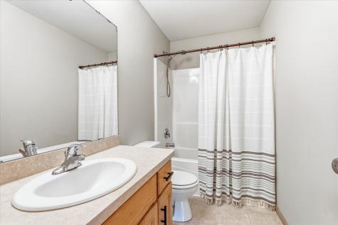 1136 Pioneer Trail SE Cambridge MN 55008