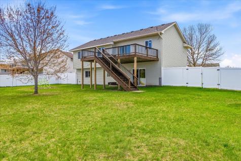 1136 Pioneer Trail SE Cambridge MN 55008