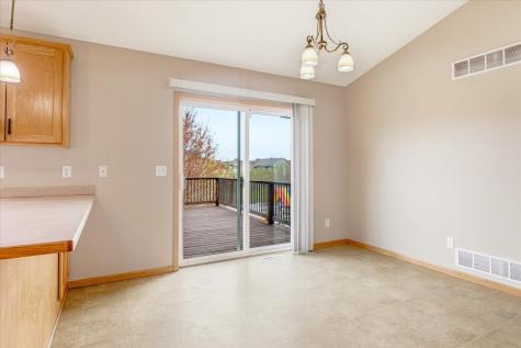 1136 Pioneer Trail SE Cambridge MN 55008