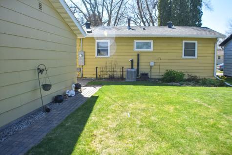 1410 19 1/2 Street S Moorhead MN 56560