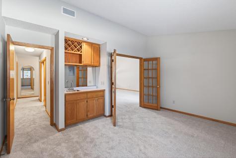 801 Southcross Drive E Burnsville MN 55306
