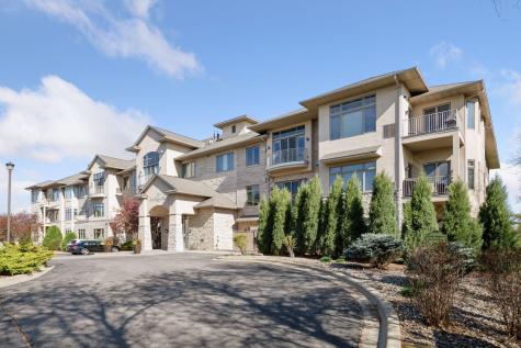 555 Oak Ridge Place Hopkins MN 55305