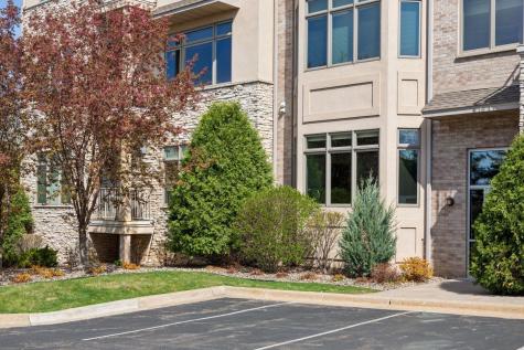 555 Oak Ridge Place Hopkins MN 55305
