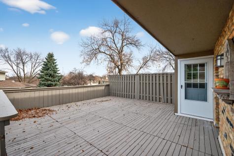 2129 Tamarin Trail Golden Valley MN 55427