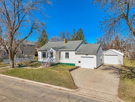 525 3rd Street SE Perham MN 56573