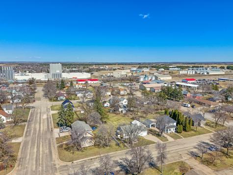 525 3rd Street SE Perham MN 56573