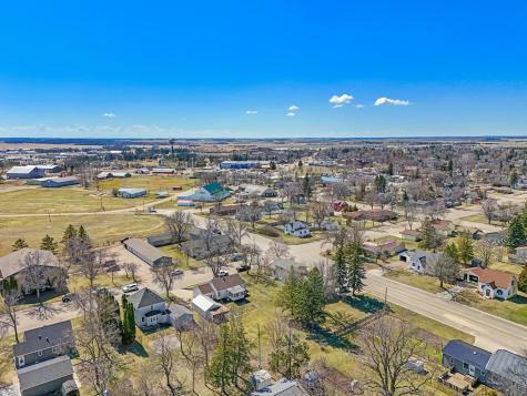 525 3rd Street SE Perham MN 56573