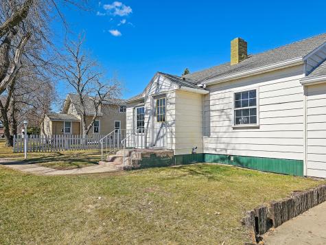 525 3rd Street SE Perham MN 56573