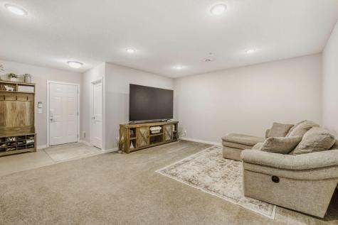 9105 Lexington Ave N Circle Pines MN 55014