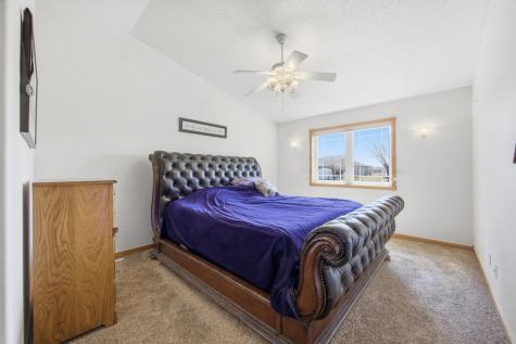 4346 46th Avenue S Fargo ND 58104