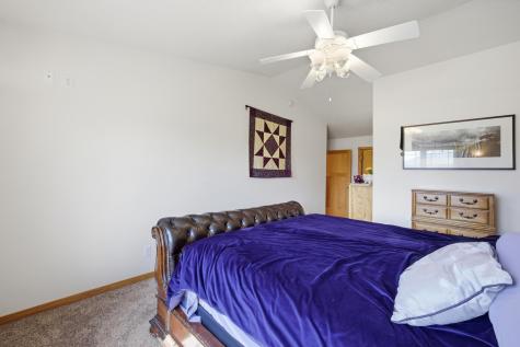 4346 46th Avenue S Fargo ND 58104