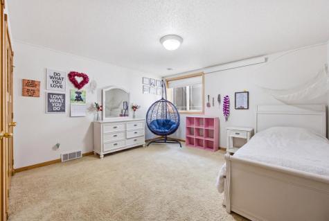 4346 46th Avenue S Fargo ND 58104
