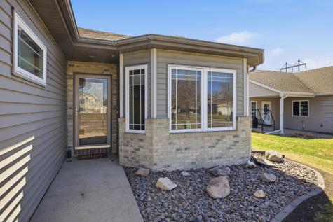 4346 46th Avenue S Fargo ND 58104