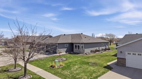 4346 46th Avenue S Fargo ND 58104
