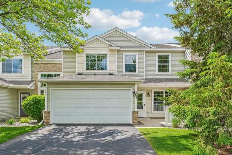 2744 Wagon Wheel Trail Chaska MN 55318
